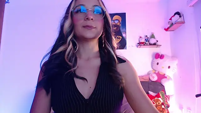 Snapshot of penny_sweett_ chatting on December 4, 2025, 10:31 pm penny sweett online show from December 4, 2025, 10:31 pm