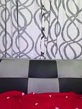 ZUCAAT online show from February 22, 2025, 2:39 am