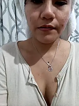 ZUCAAT online show from March 6, 2025, 4:19 am