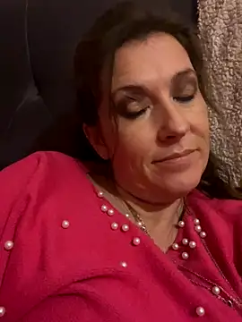 Snapshot of Lwhite1 chatting on November 12, 2025, 12:48 am Lwhite1 online show from November 12, 2025, 12:48 am