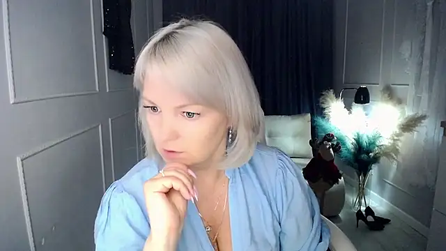 Juarnea online show from December 4, 2025, 5:28 am