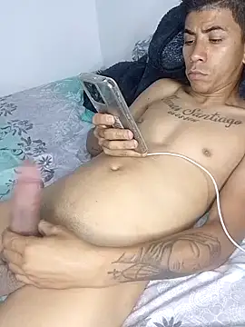 Eduardomieres online show from January 9, 2025, 10:31 pm