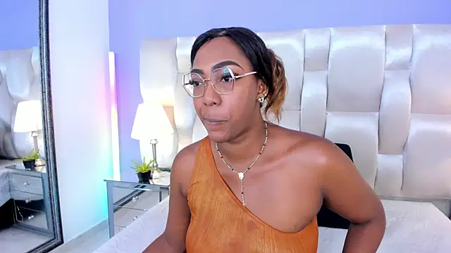 Snapshot of dirtyvictoria chatting on October 24, 2025, 12:15 pm dirtyvictoria online show from October 24, 2025, 12:15 pm