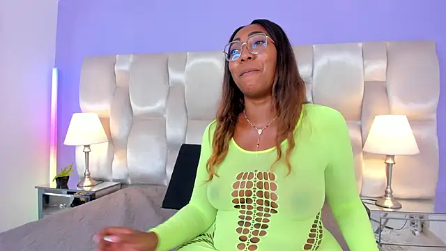 Snapshot of dirtyvictoria chatting on September 28, 2025, 12:28 am dirtyvictoria online show from September 28, 2025, 12:28 am