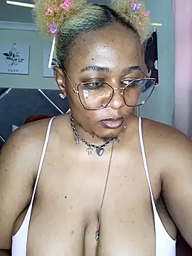 CocoBootyyy online show from October 2, 2025, 4:16 am