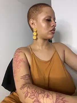 Snapshot of Charlotee_ chatting on September 25, 2025, 6:08 am Charlotee online show from September 25, 2025, 6:08 am