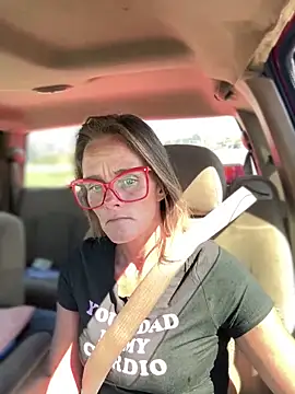 Snapshot of vixendoll87 chatting on March 18, 2025, 7:01 pm vixendoll87 online show from March 18, 2025, 7:01 pm