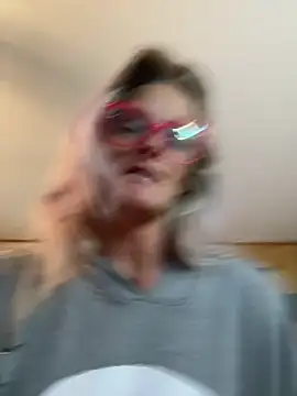 Snapshot of vixendoll87 chatting on November 1, 2025, 7:30 pm vixendoll87 online show from November 1, 2025, 7:30 pm