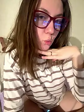 BeatriceTender online show from January 18, 2026, 7:17 pm