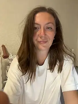 Snapshot of BeatriceTender chatting on July 29, 2026, 8:41 pm BeatriceTender online show from July 29, 2026, 8:41 pm