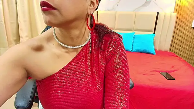 Anabella Thompson online show from April 17, 2026, 11:35 am