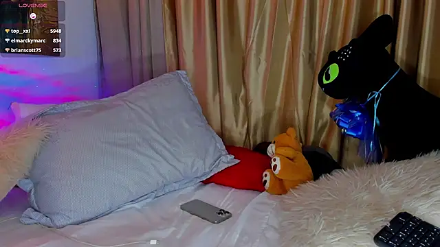 liam oficial02 online show from November 6, 2025, 2:48 am