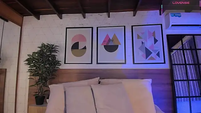 AgattaDuque online show from July 12, 2026, 5:25 pm