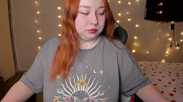 Snapshot of Milafoxxxy chatting on February 25, 2025, 11:32 am Milafoxxxy online show from February 25, 2025, 11:32 am