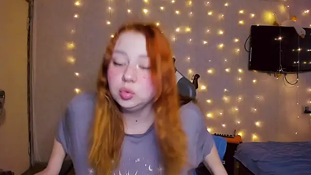 Snapshot of Milafoxxxy chatting on January 19, 2025, 7:46 am Milafoxxxy online show from January 19, 2025, 7:46 am