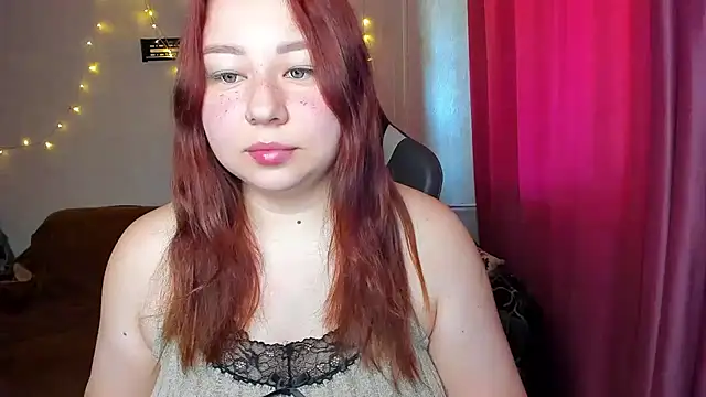 Snapshot of Milafoxxxy chatting on September 24, 2025, 6:20 am Milafoxxxy online show from September 24, 2025, 6:20 am