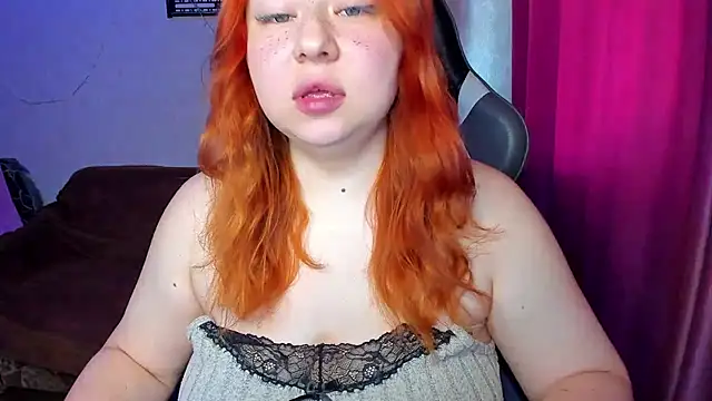 Snapshot of Milafoxxxy chatting on September 22, 2025, 9:04 am Milafoxxxy online show from September 22, 2025, 9:04 am