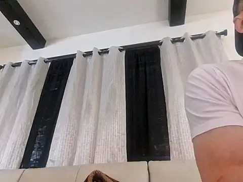 Snapshot of ShiaWay chatting on March 15, 2026, 7:10 pm ShiaWay online show from March 15, 2026, 7:10 pm