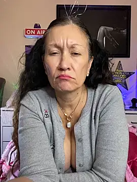 Snapshot of TheDime chatting on May 24, 2026, 7:03 pm TheDime online show from May 24, 2026, 7:03 pm
