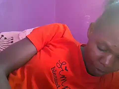 Snapshot of Cute_tamara chatting on January 18, 2025, 2:12 pm Cute tamara online show from January 18, 2025, 2:12 pm