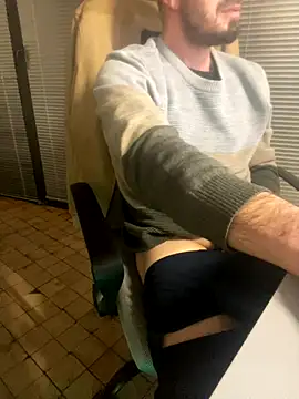 Snapshot of giorgakaci69 chatting on December 17, 2025, 4:56 pm giorgakaci69 online show from December 17, 2025, 4:56 pm