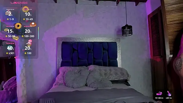 Taiissa  online show from November 27, 2025, 8:09 pm