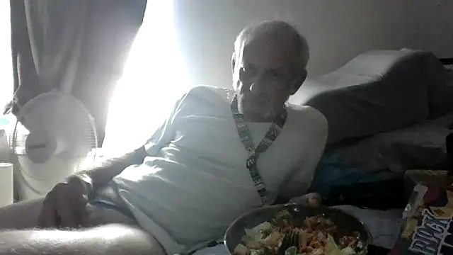 Snapshot of den-rock4u chatting on July 13, 2026, 9:58 pm den-rock4u online show from July 13, 2026, 9:58 pm