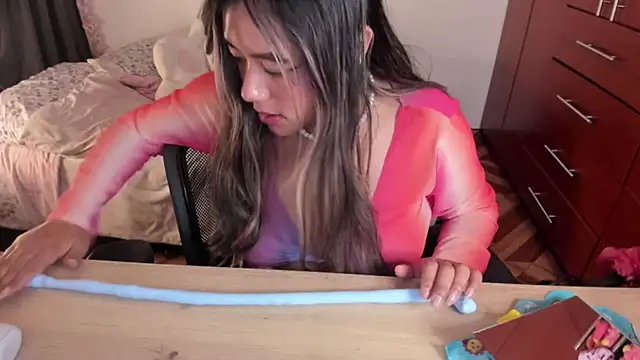 StephaniFox online show from December 2, 2025, 11:50 pm