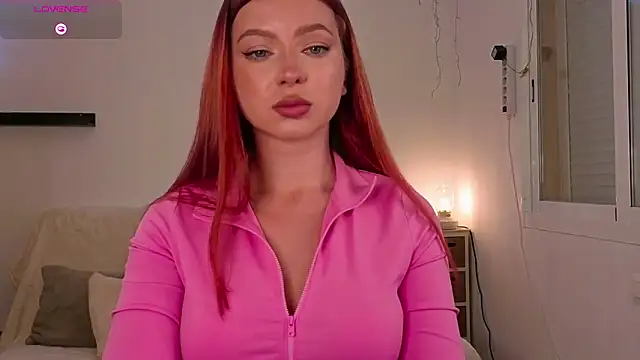 Karinchik  online show from December 15, 2025, 9:42 pm