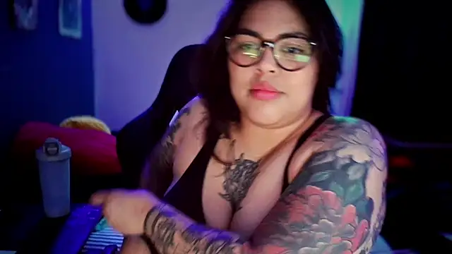 miacanela xo online show from April 1, 2026, 2:02 am