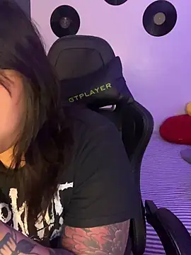 miacanela xo online show from March 3, 2026, 1:23 am