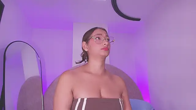 vale ross  online show from April 15, 2026, 3:12 am