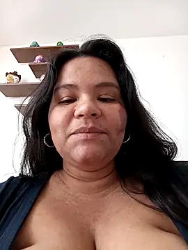Julieta-tits online show from February 9, 2026, 1:31 pm