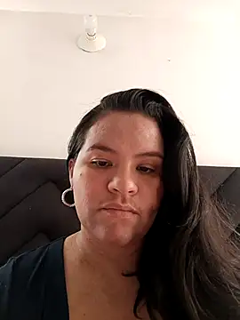Snapshot of Julieta-tits chatting on June 27, 2026, 5:30 pm Julieta-tits online show from June 27, 2026, 5:30 pm