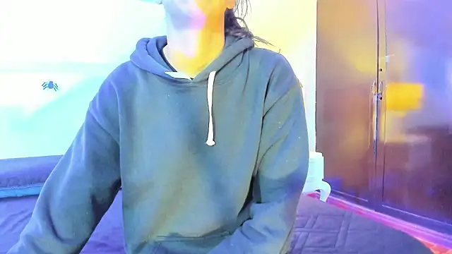 Snapshot of Tamaraakins chatting on October 28, 2025, 12:15 pm Tamaraakins online show from October 28, 2025, 12:15 pm