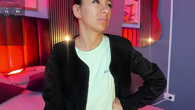 Snapshot of Tamaraakins chatting on November 15, 2025, 12:42 pm Tamaraakins online show from November 15, 2025, 12:42 pm