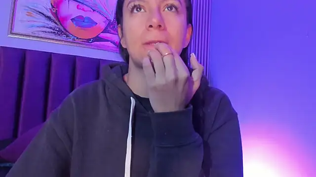 Snapshot of Tamaraakins chatting on November 22, 2025, 12:48 pm Tamaraakins online show from November 22, 2025, 12:48 pm