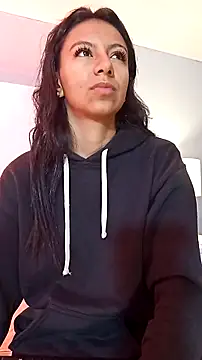 Snapshot of Tamaraakins chatting on December 5, 2025, 12:48 pm Tamaraakins online show from December 5, 2025, 12:48 pm