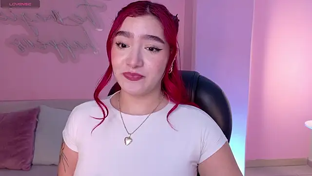 ViolettCastel online show from December 5, 2025, 7:01 pm