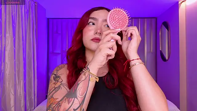 ViolettCastel online show from March 26, 2026, 7:34 pm