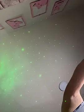 Snapshot of Kimmymadison- chatting on November 12, 2025, 9:07 pm Kimmymadison- online show from November 12, 2025, 9:07 pm