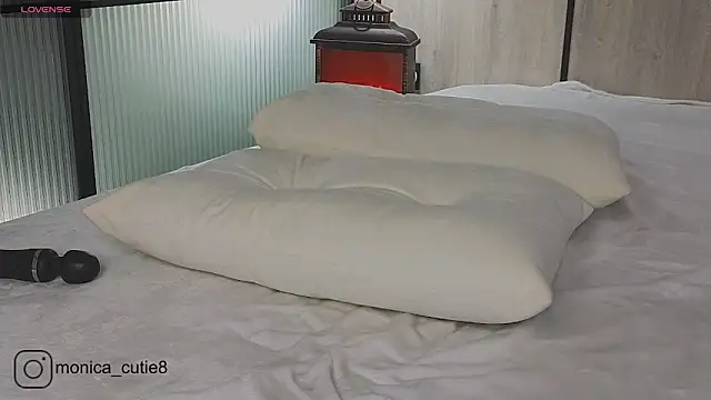 Monikacutie online show from February 27, 2025, 2:43 pm