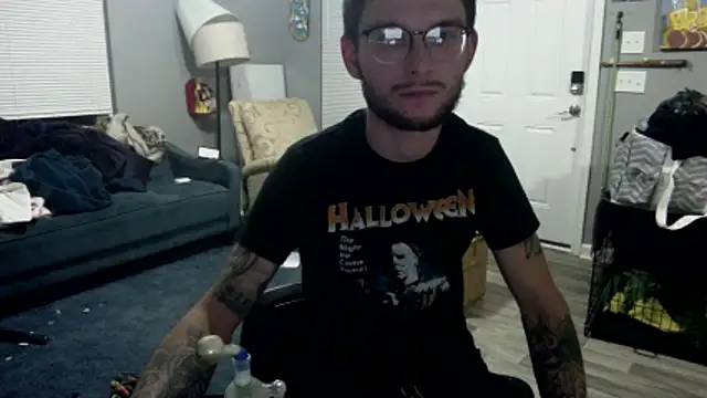 hungkubenski online show from November 25, 2025, 4:35 am