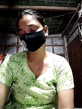 Snapshot of Aruyeshi- chatting on October 8, 2025, 11:27 pm Aruyeshi- online show from October 8, 2025, 11:27 pm