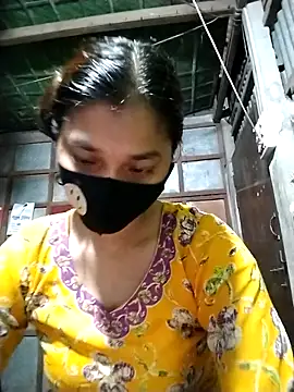 Snapshot of Aruyeshi- chatting on September 9, 2025, 5:28 am Aruyeshi- online show from September 9, 2025, 5:28 am