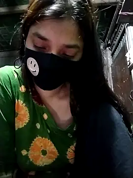 Snapshot of Aruyeshi- chatting on September 14, 2025, 10:10 pm Aruyeshi- online show from September 14, 2025, 10:10 pm