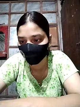 Snapshot of Aruyeshi- chatting on November 2, 2025, 3:22 am Aruyeshi- online show from November 2, 2025, 3:22 am