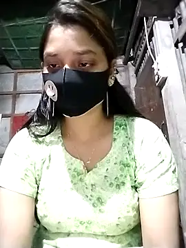 Snapshot of Aruyeshi- chatting on October 3, 2025, 12:06 pm Aruyeshi- online show from October 3, 2025, 12:06 pm