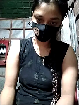 Snapshot of Aruyeshi- chatting on October 2, 2025, 11:19 pm Aruyeshi- online show from October 2, 2025, 11:19 pm