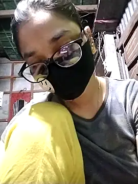 Snapshot of Aruyeshi- chatting on October 5, 2025, 3:41 am Aruyeshi- online show from October 5, 2025, 3:41 am